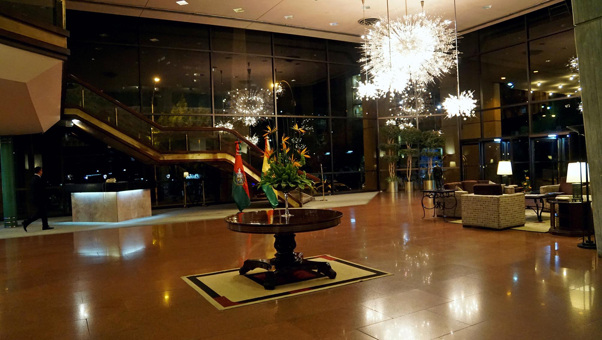 Real Plaza Hotel & Convention Center ลาปาซ ภายนอก รูปภาพ