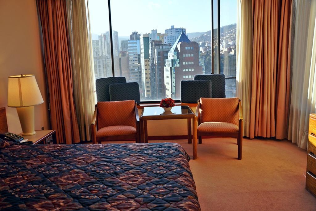 Real Plaza Hotel & Convention Center ลาปาซ ภายนอก รูปภาพ